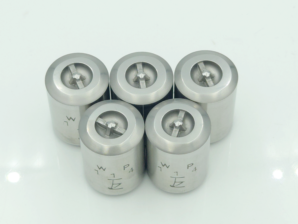 Pan Head Pozidrive Recess Punch with Slot